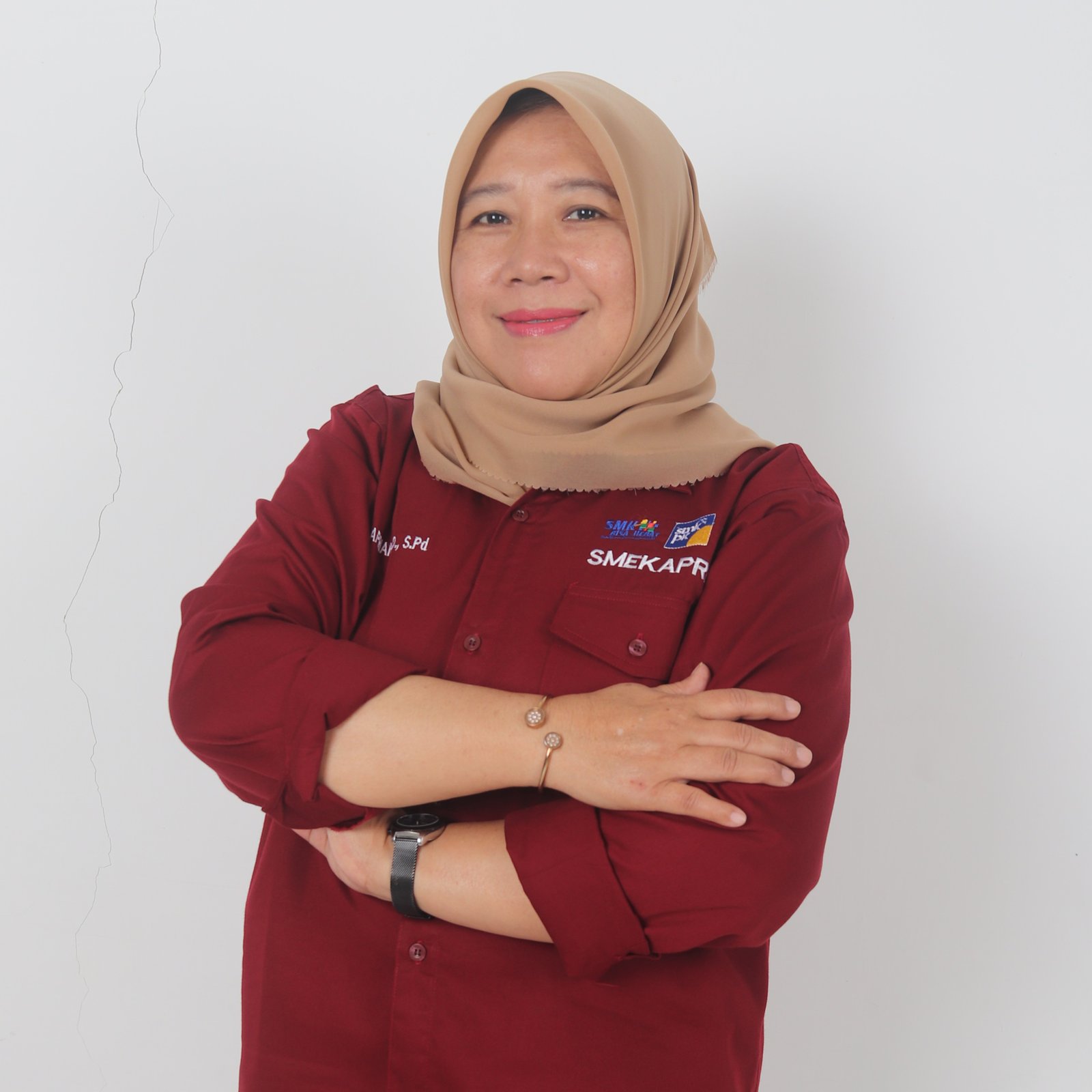 Titik Apriyana Dewi S.Pd.